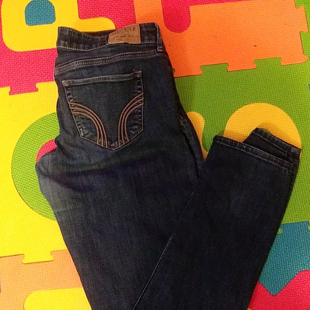 Hollister jeans size 9